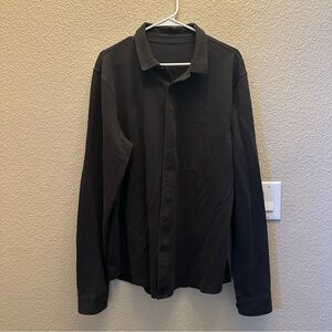Vuori men’s black button up size XL